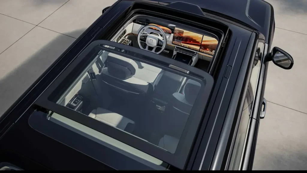Panoramic Roof Over All Three Rows